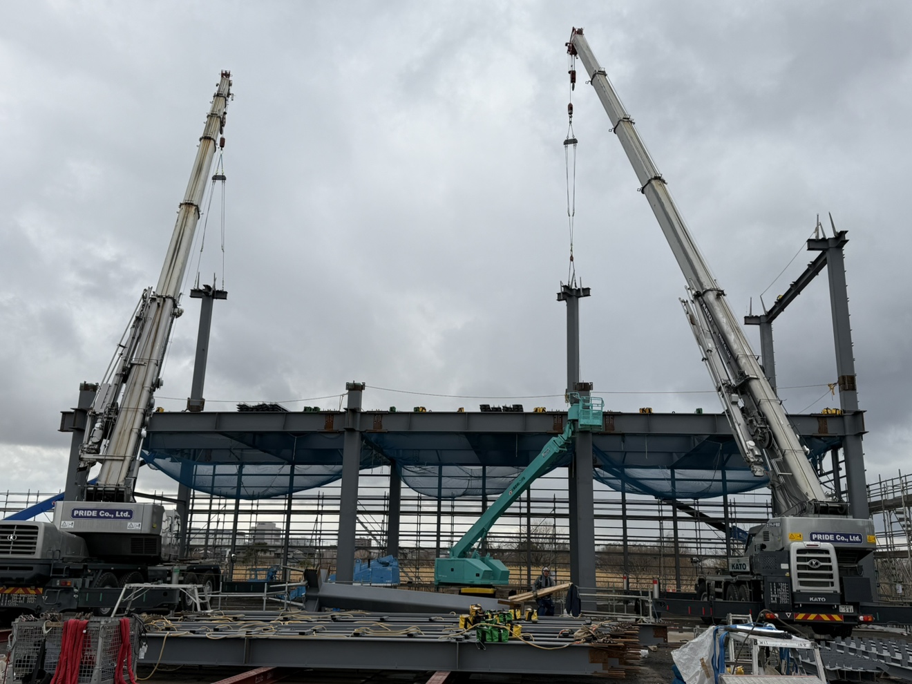 70t、50tラフタークレーン作業風景