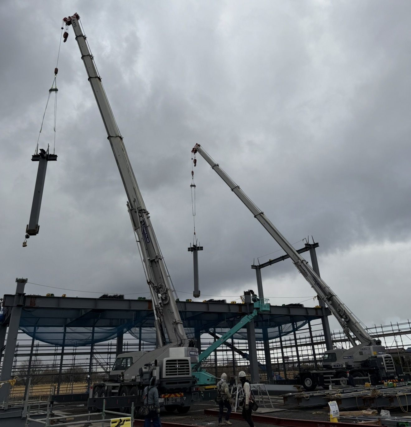 70t、50tラフタークレーン作業風景
