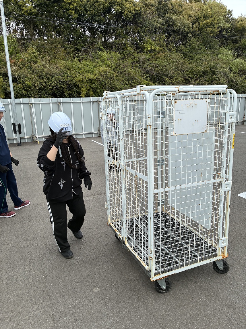 新入社員のテールゲートリフターの研修行いました！