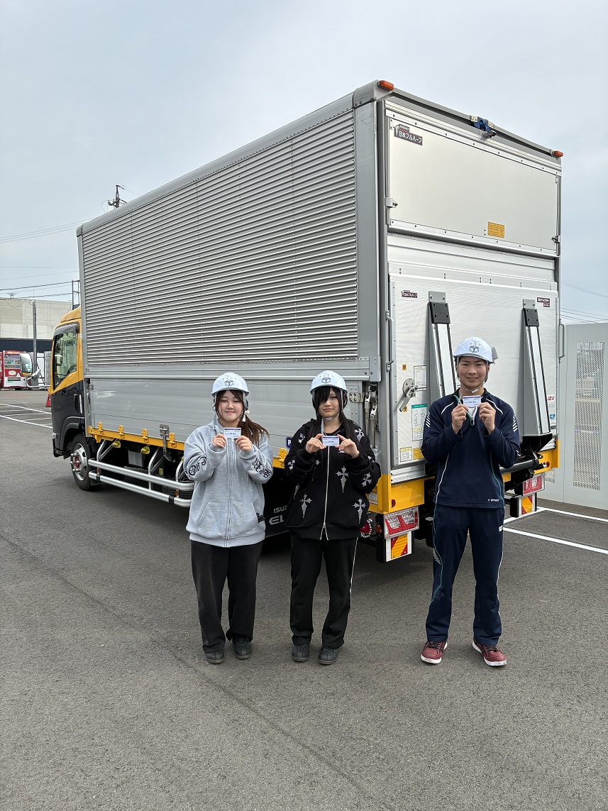 新入社員のテールゲートリフターの研修行いました！