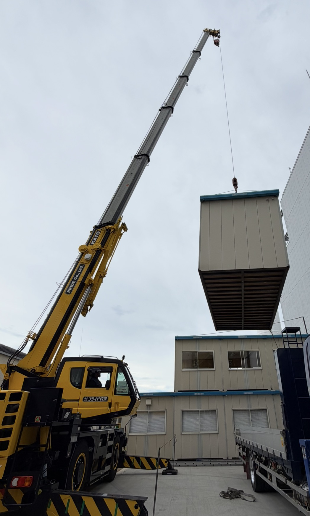 総合技術職の方たちの作業風景