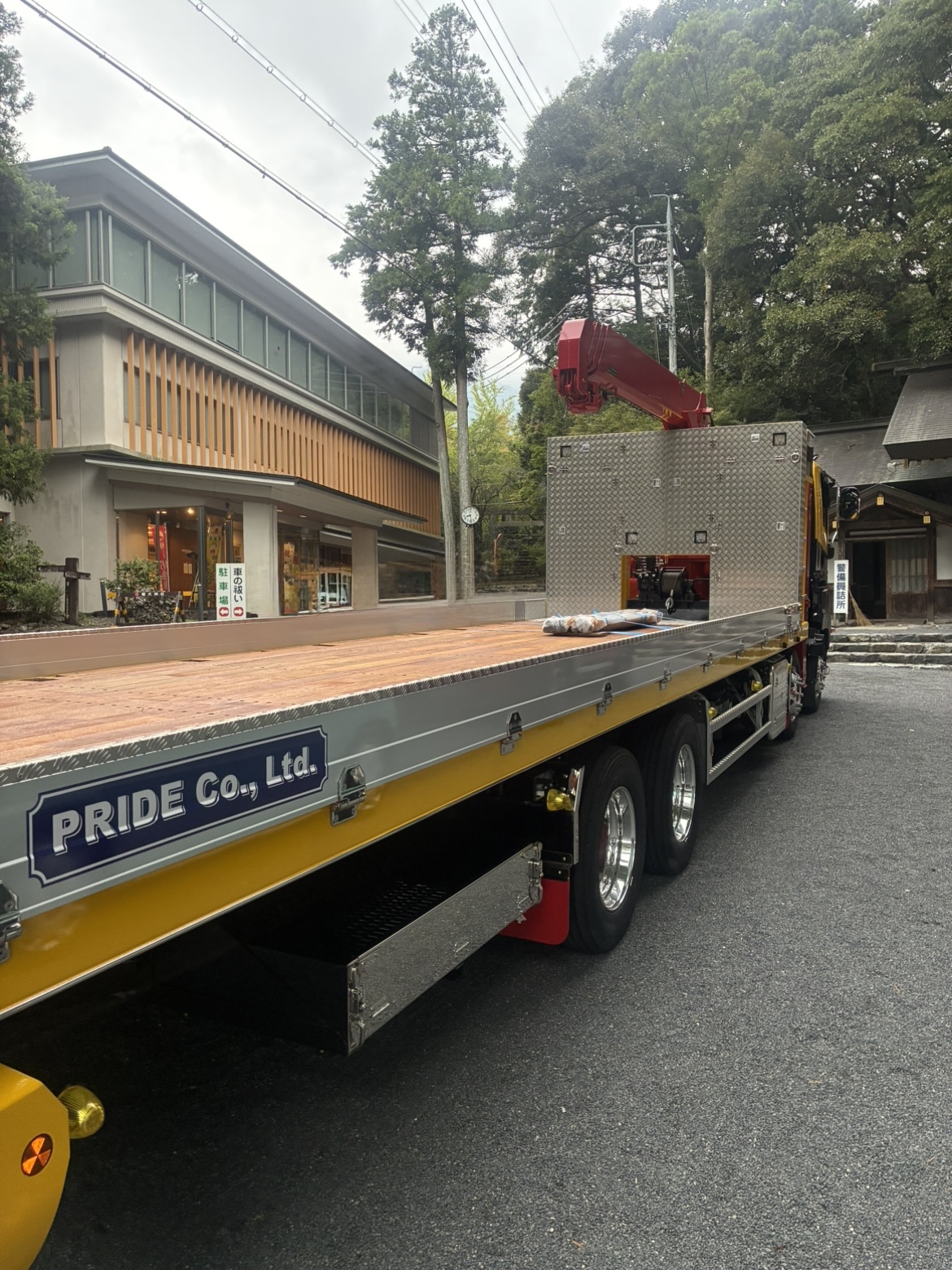 新車の大型ユニックセルフ車が納車されました！